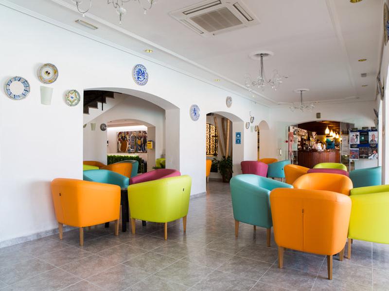 79D58F7B1B0FC2D61181837F57CC61F4