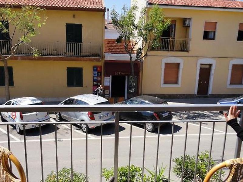 185FD2FE15F4C2EEB7D986F489A6440D