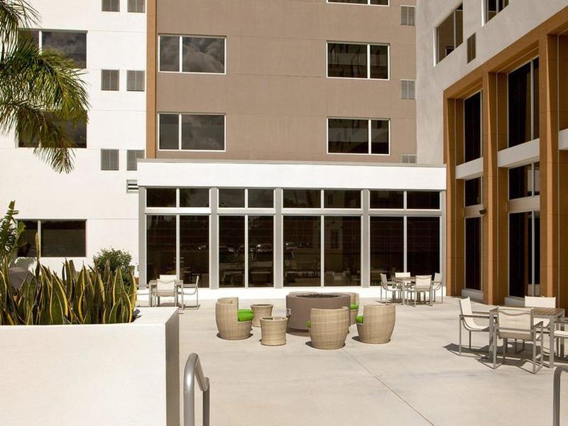 31E837709E6CA3A15F057D15707531F3