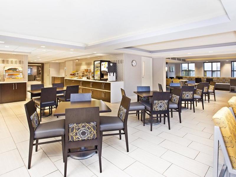 B81827A366C709BD7F8BB5A0D795B41C