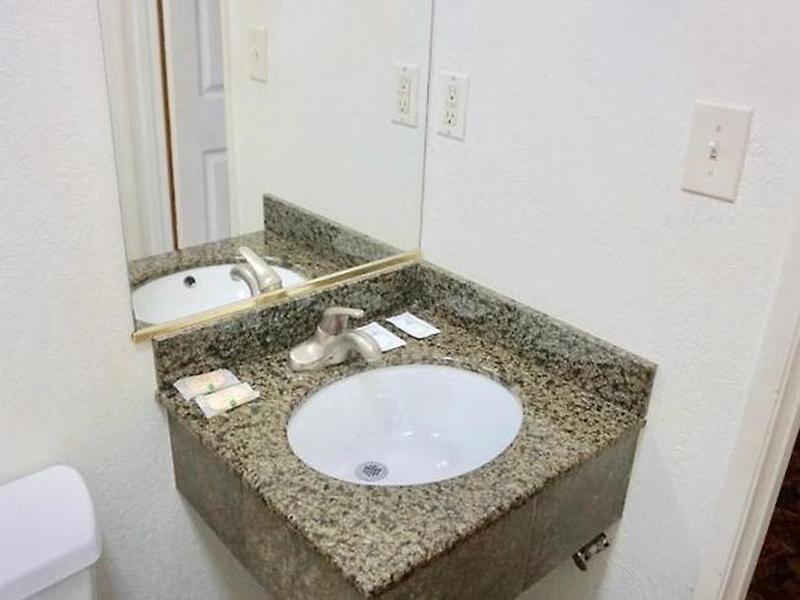 3D526E4CB6F1705EE0DA186BC571F05F