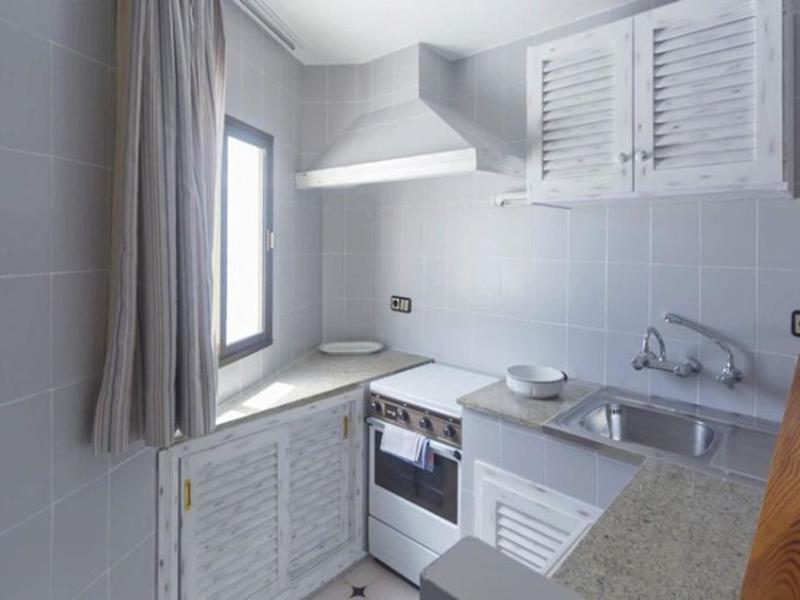 669FE96F70C3A06C4C15E80F05116FA4