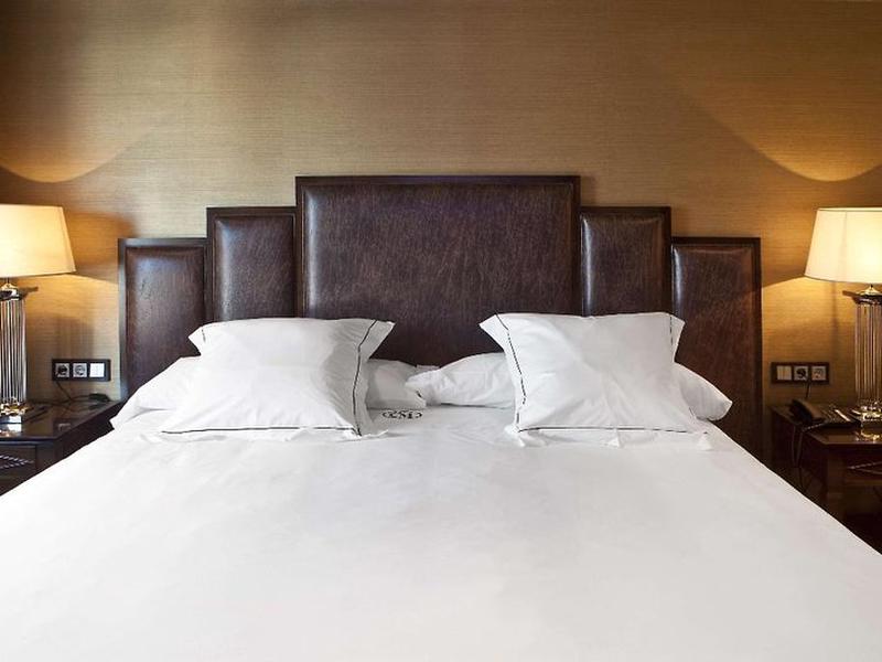 09A2E3F355B56DC16320D0DC8288CE83