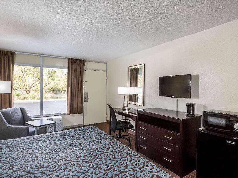 6158D8960DF596784AB3E9472E028F5C