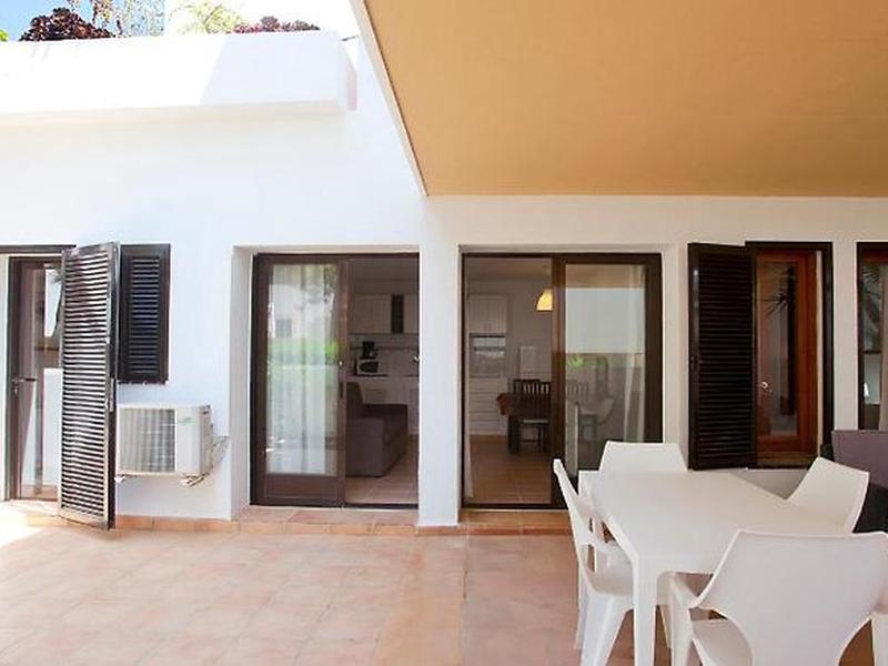 12E98D0784D9DA51AF14545495E5E7A8