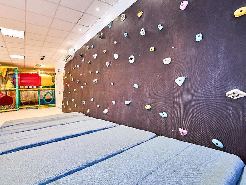 B76376C215470F414C4D55C63839EE2C