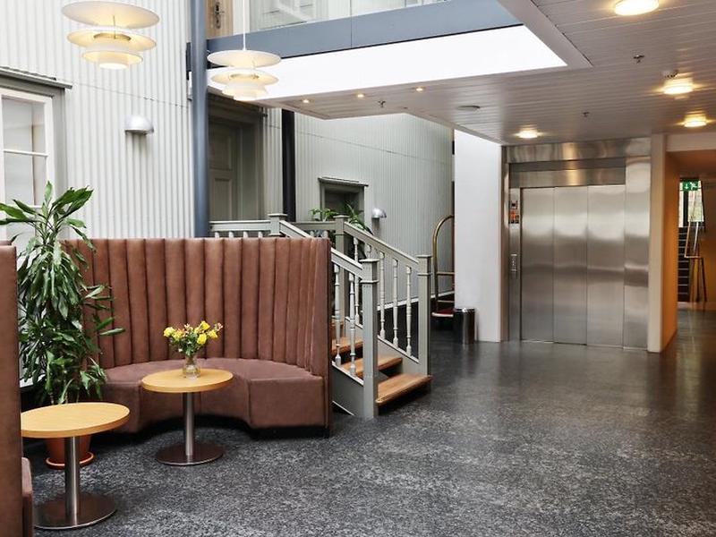 CD79269C552E704875AD434AFE6AB36E