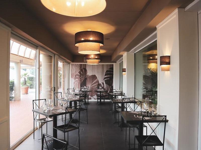 3B76B1E49457D6202ED4256302921444