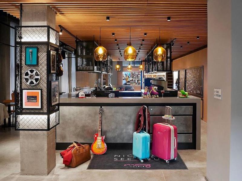 7F327715A9BB4AFACD39624A5295DEDF