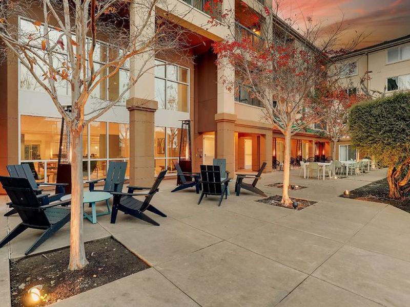 3EC0718B5AA6FEB316B81673DB2CA893