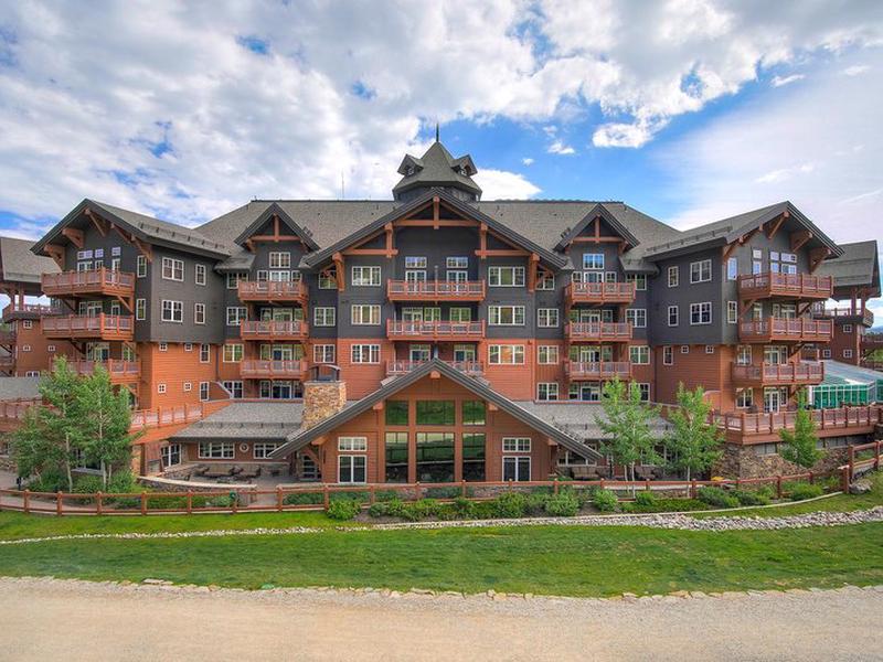One Ski Hill Place, A RockResort