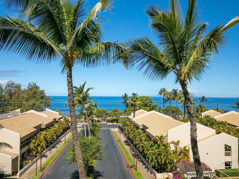 0B6BF7420F182967D455641D11AD42D5