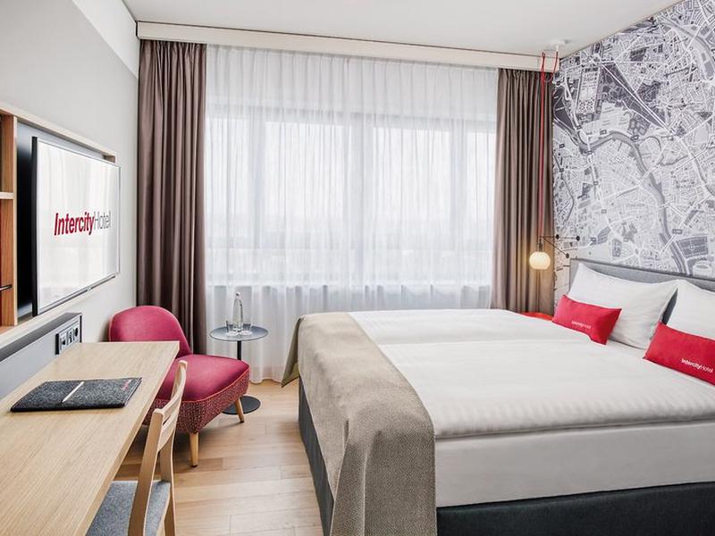 4219A90CAB4D745D6DB698EF65C25C16