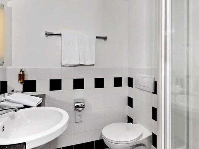 BE6667543C39ED5C57D3A9337F6247B8