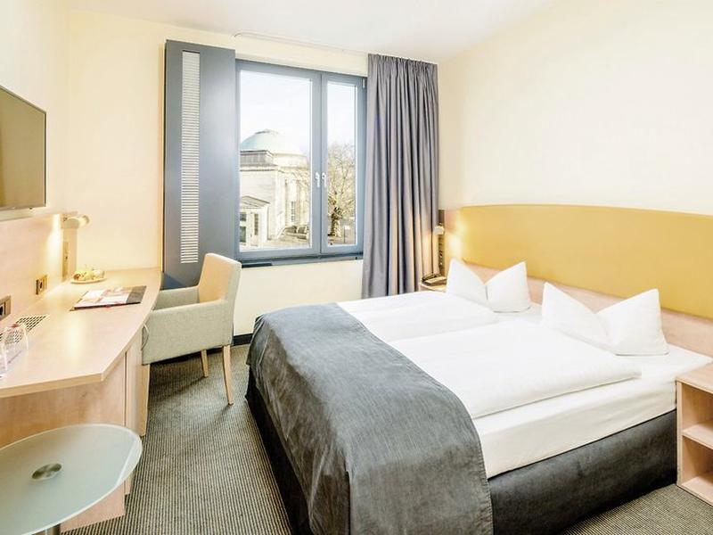 48E6CF654B2736277AB3FCF252ADF5BF