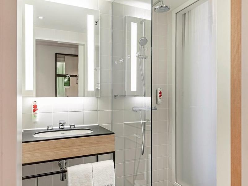 D9201DEEF479FD41480C86925FBEA0F4