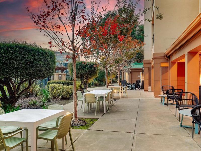 CE3159981A2D30B0F5F4CD9A65754D82