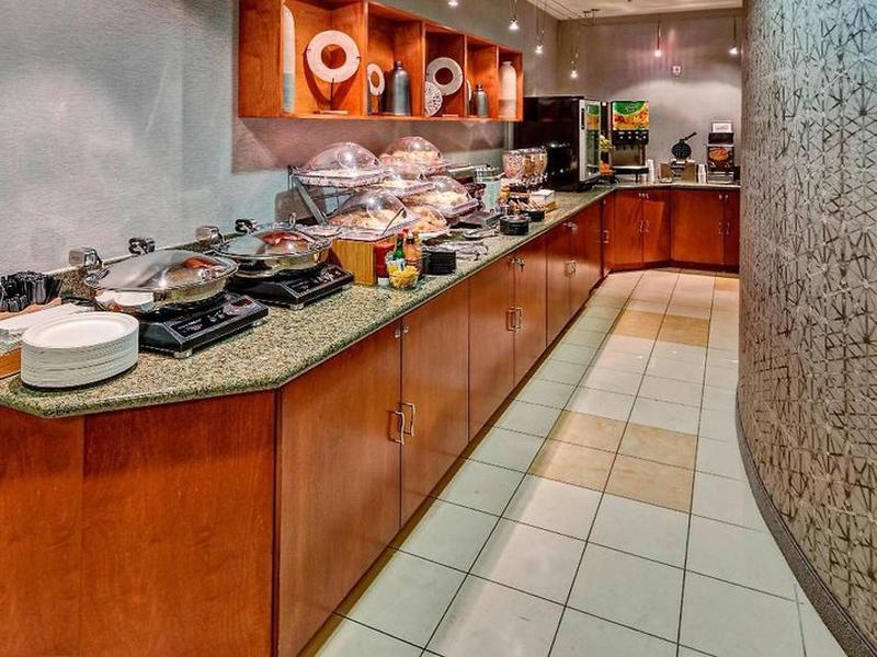 022D1B0B9579D33AABF1A2BD6545024E