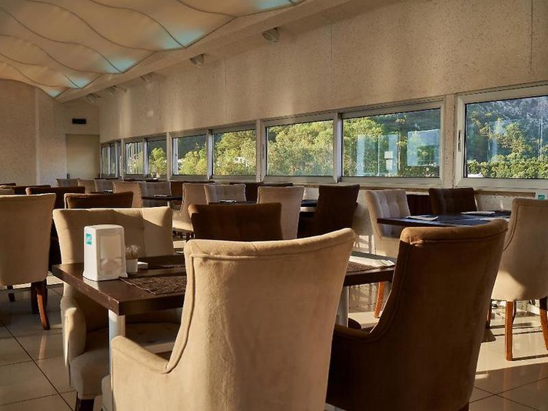 E99876FF76853B28D7DC41B01E2123C5