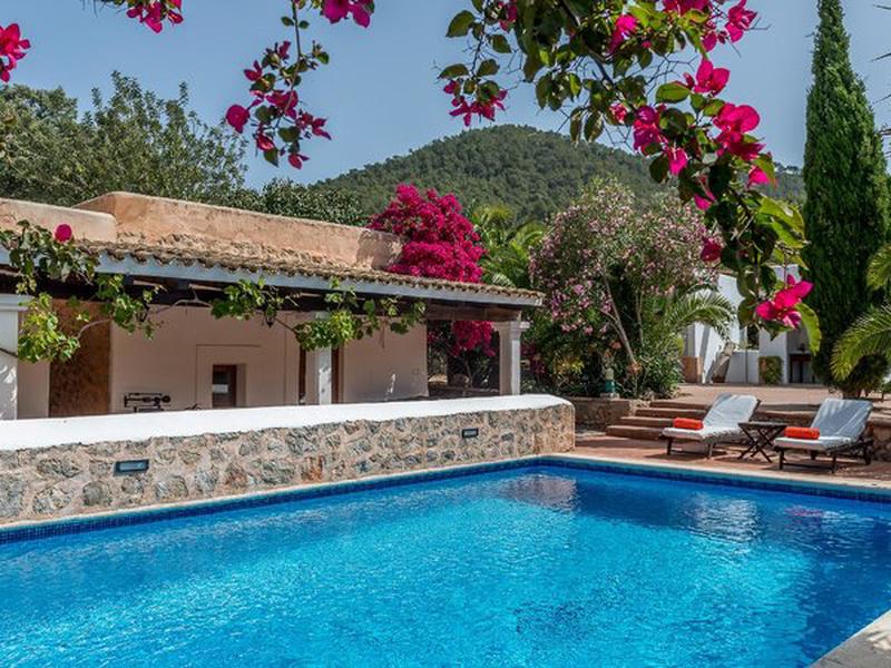 FED98456B5D11814210AAFE860933228