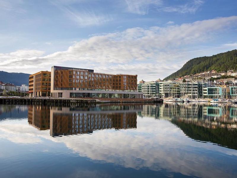 548577EFACC8AC86A702579AF117524D