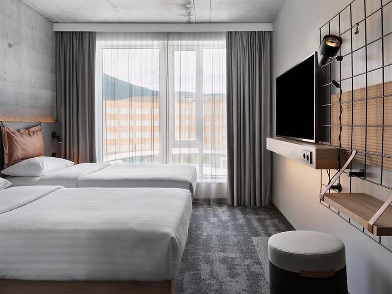 4ADF89EE7D5EA208867175717D28EF25