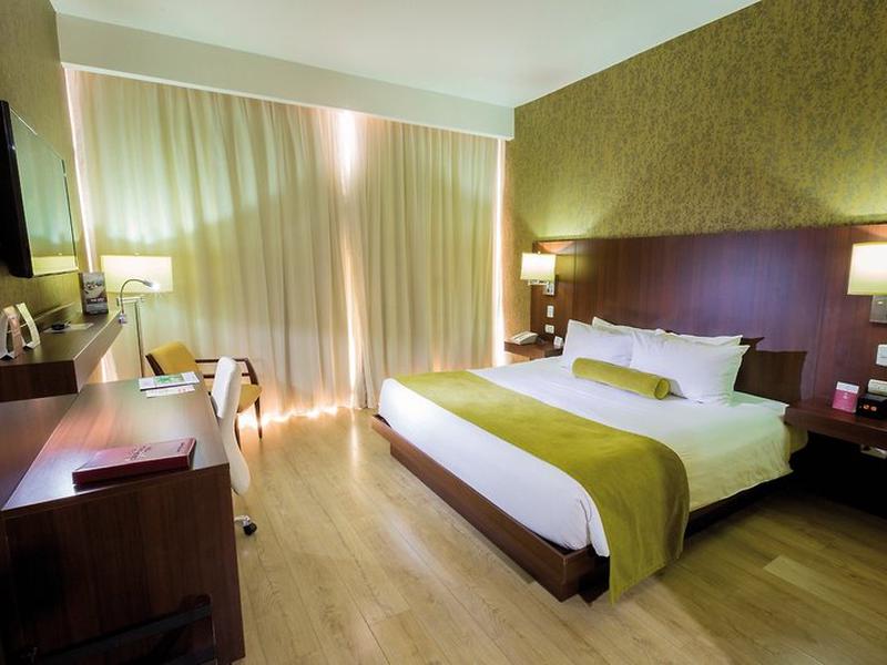 04D39E9D8A0C335484912FB718CE1AD5