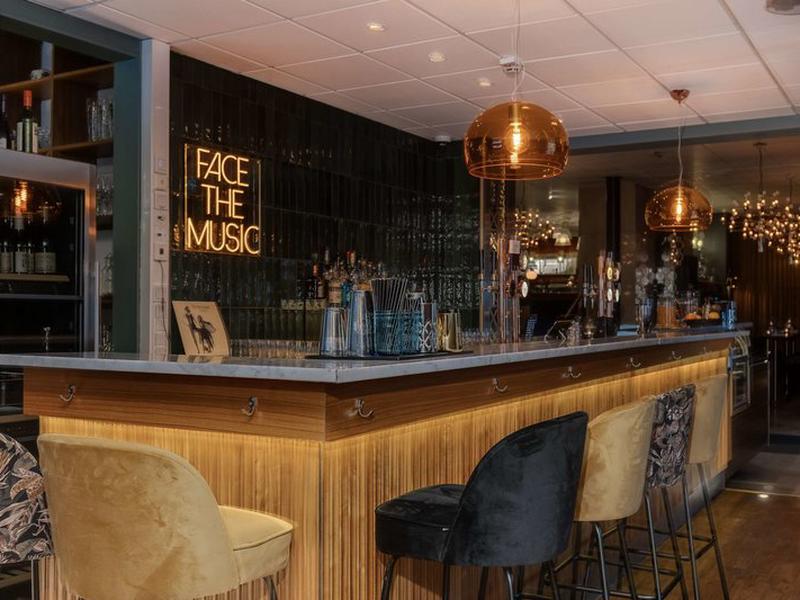 092881D155F05DCB15D105D4F6C2CB86