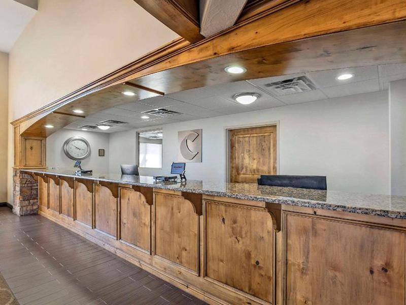 EEE8ECE3EFE8F0B47B9C6F2A2C67EC06