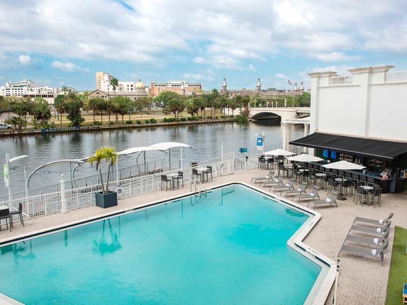 613C7F60AAC3F27503CBF7A4F1FFD33E