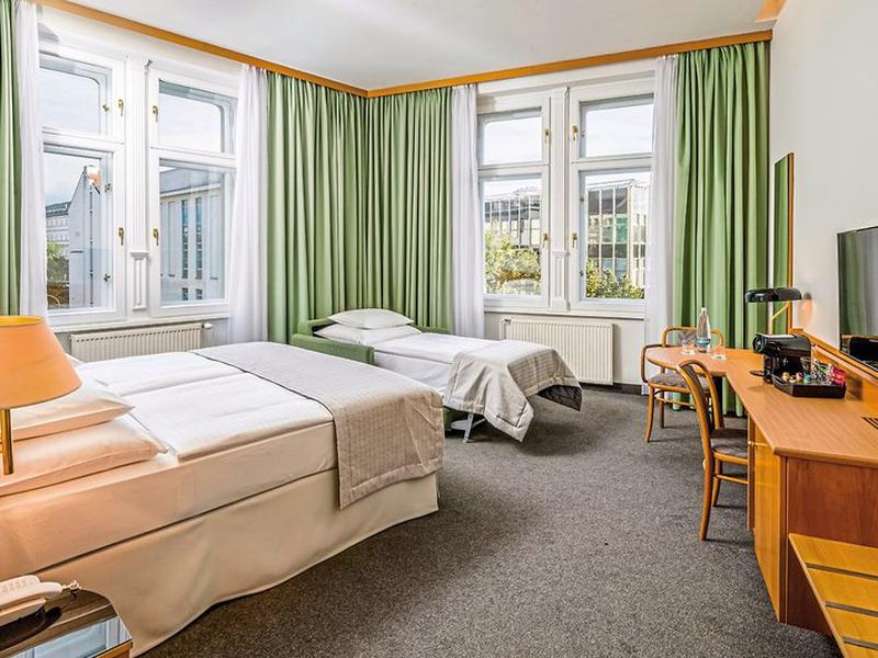 BFDED254394FA278B0A1A28C98B3812C