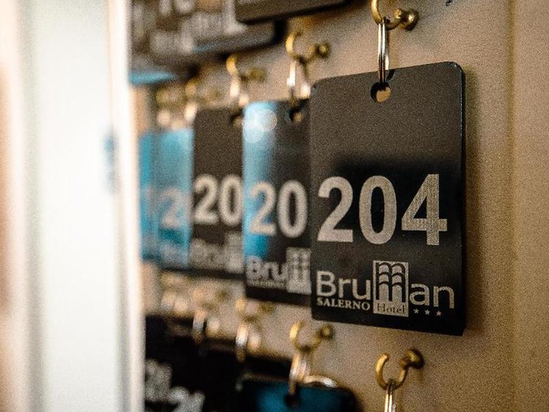 21B4A47C31DBD89A4F6F97D582E61AF6