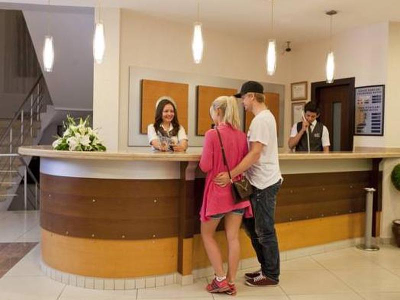 F19A08AC2A16363EA637E002E17ACA46