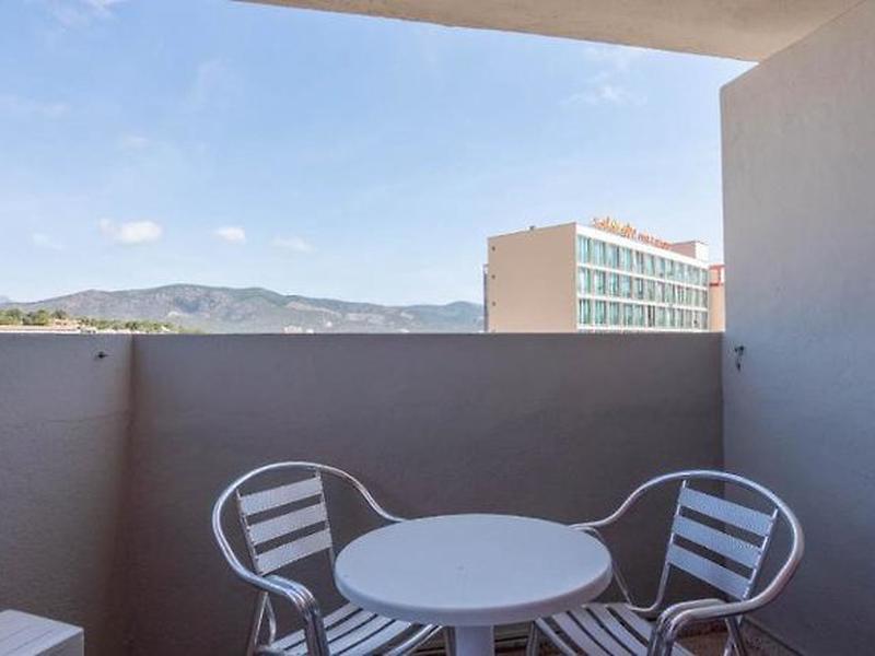 11E68C5A1682599D890BEC774A5F2402