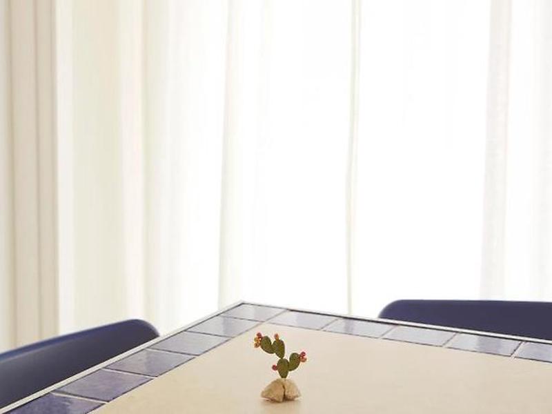 AAB2053DBE2F5C851D5243ED6104517C