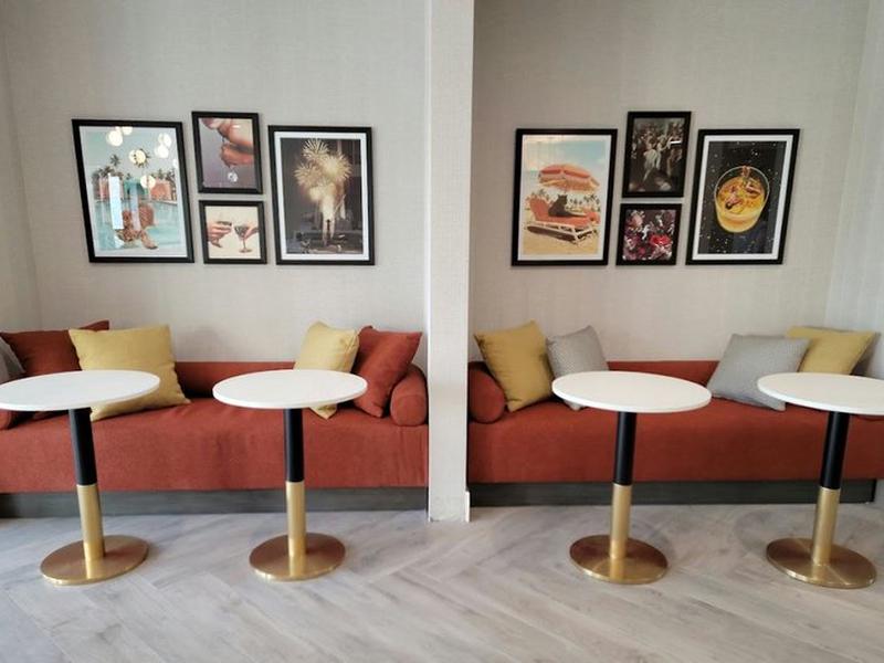 BD9742F2F54B5F37B3056C4456A560D8