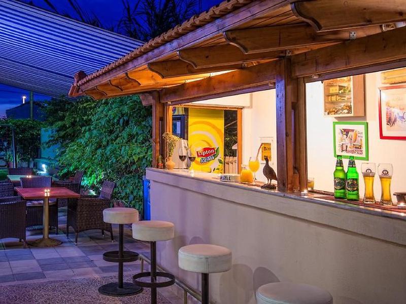 123F38FCD7996FEBAD79581C3DECD833