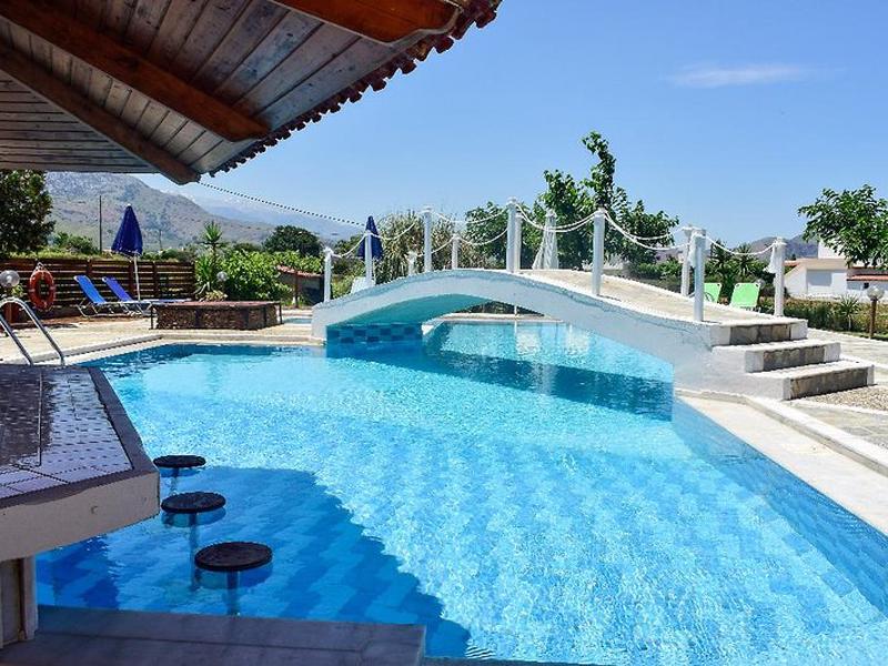 Dias Kavros Hotel