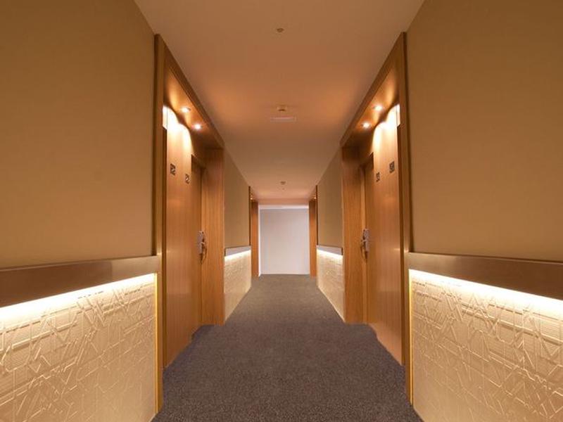 19EABB5340B2AD7EDB5690FF47AFFFCE