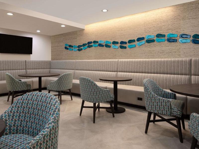 DoubleTree Suites by Hilton Orlando - Disney Springs Area