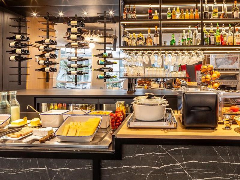 D3728B78A5EF9642F190F64668E25EA3