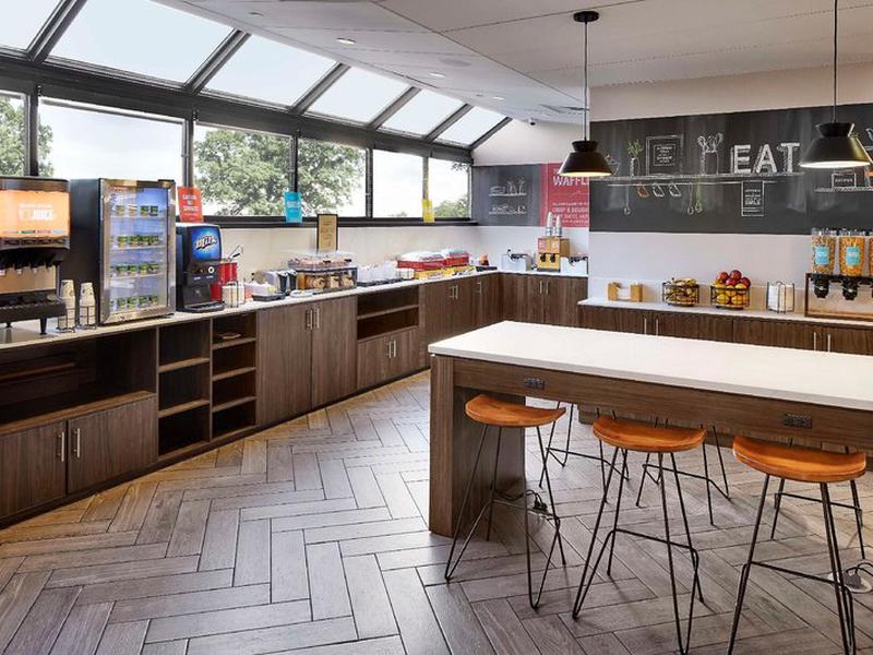 CBA844FA21C4EBD199220BA4F96F4B27