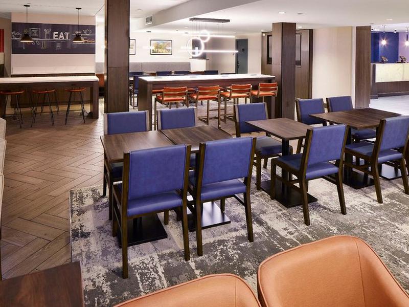 BDD4DBFA34E8F4E6294A24D86B218A05