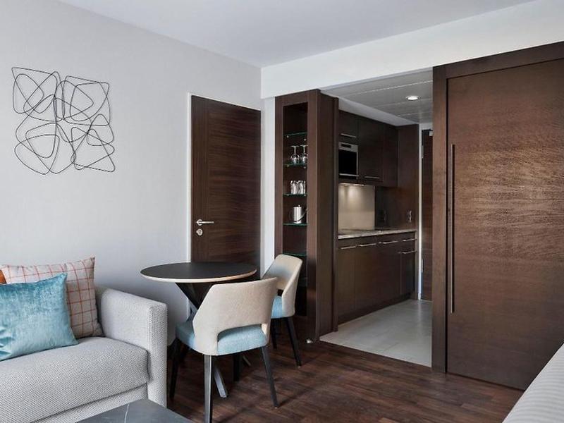 D158193FB25658660992AE3882F97E69