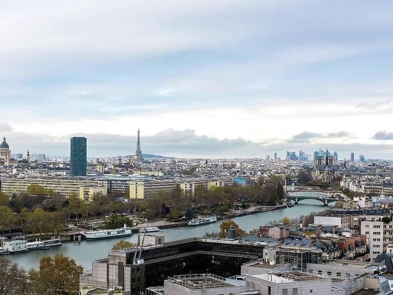 FCB88565C5704F4BF14E259616D522E2