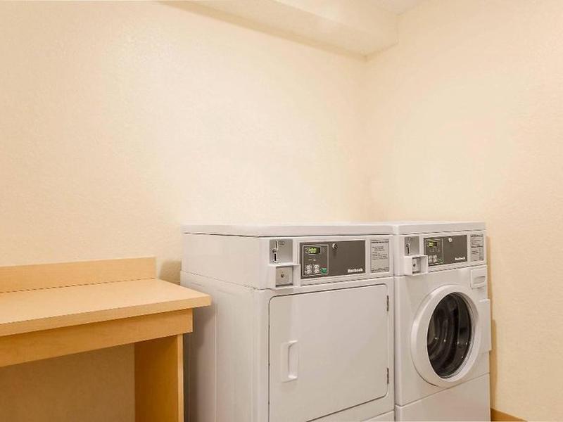 B05EFE4D819A65A4EF550E8659233162