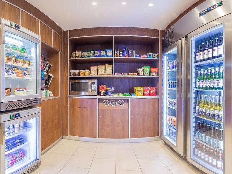 AA1F2776D94FB41031FEB2BB5D35F062