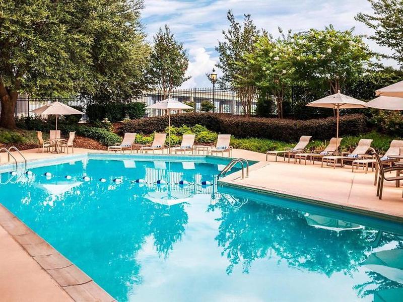 C4DB0439F24CF4BDFBEEC6AEB6E68E06