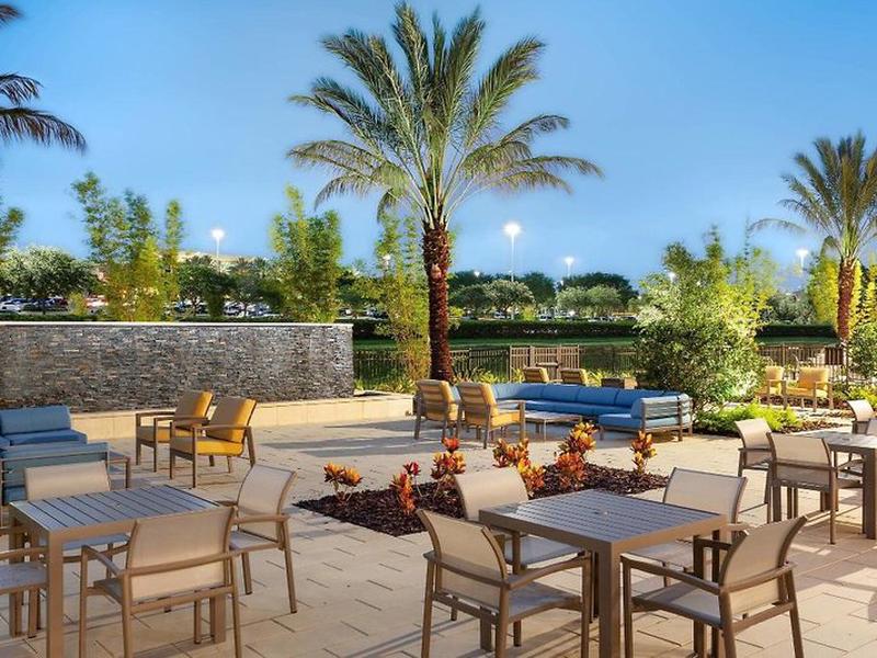 37A8BFDA0C75DB5D4B43A452DEDD52C9