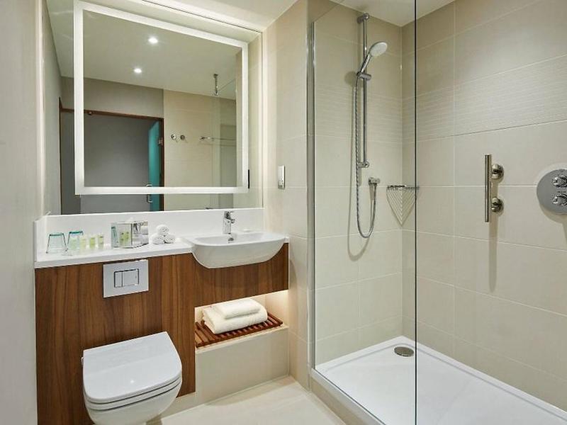 A124EE5BFA5C07FD90FAB3FE10442D27